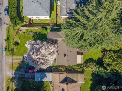 14828 Ashworth Avenue N Shoreline WA 98133
