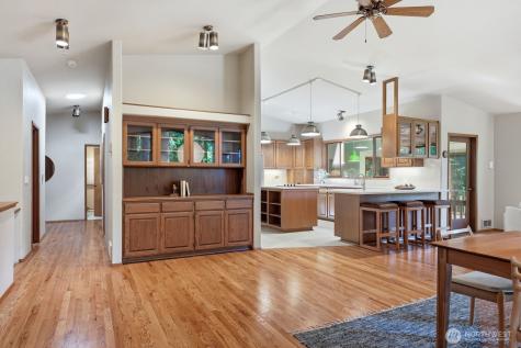 19816 233rd Avenue NE Woodinville WA 98077