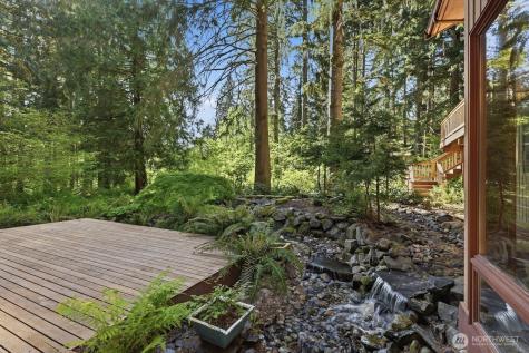 19816 233rd Avenue NE Woodinville WA 98077