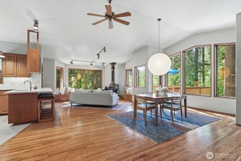 19816 233rd Avenue NE Woodinville WA 98077