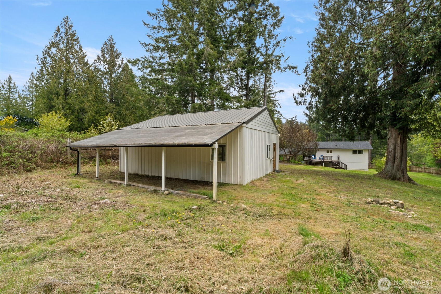 4631 E Grapeview Loop Road Allyn WA 98524