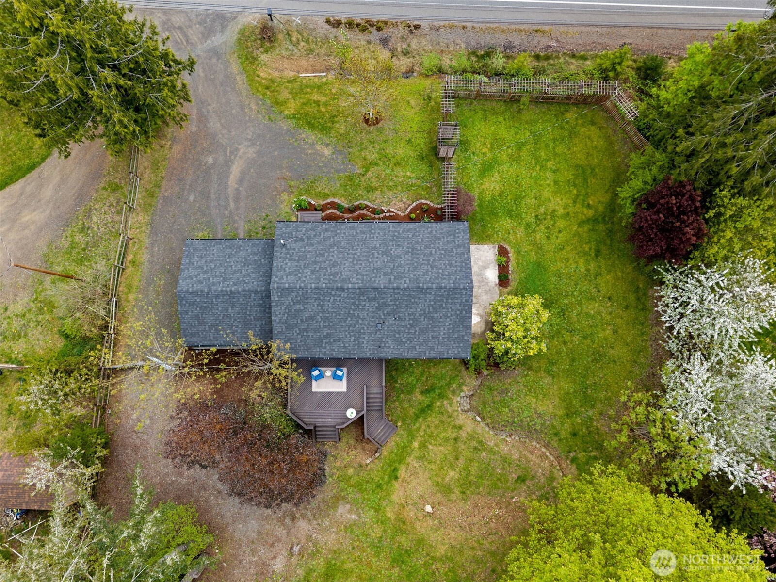 4631 E Grapeview Loop Road Allyn WA 98524