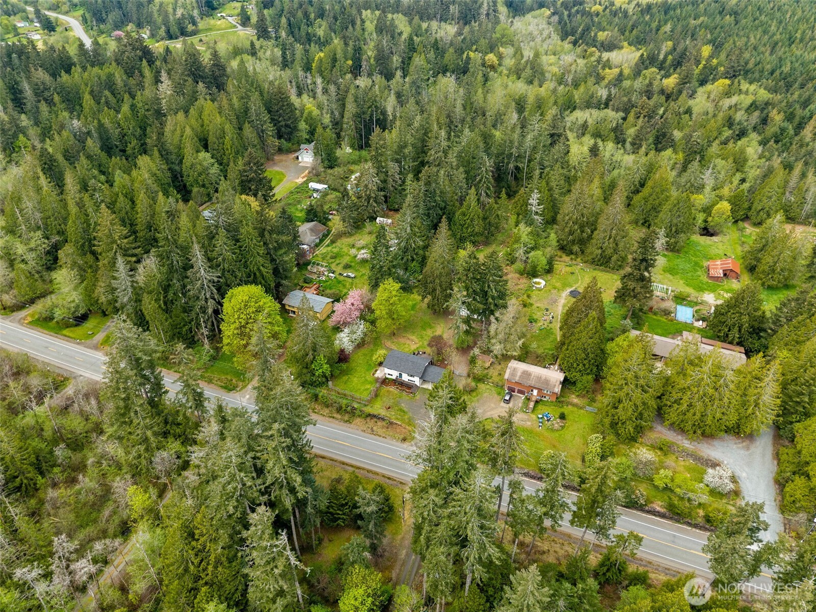 4631 E Grapeview Loop Road Allyn WA 98524