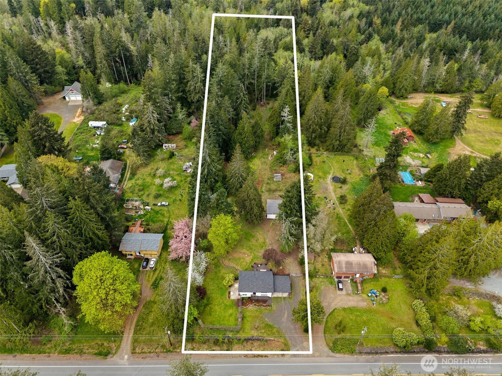 4631 E Grapeview Loop Road Allyn WA 98524