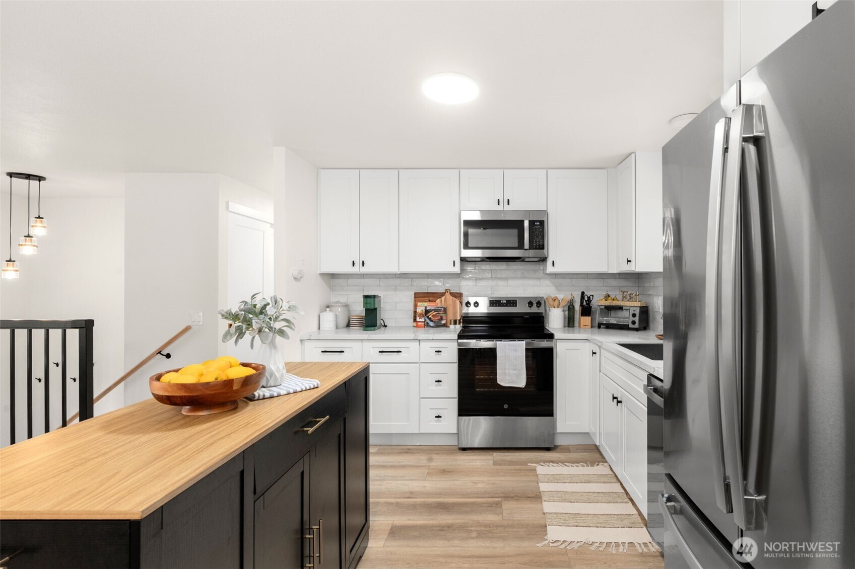 4631 E Grapeview Loop Road Allyn WA 98524