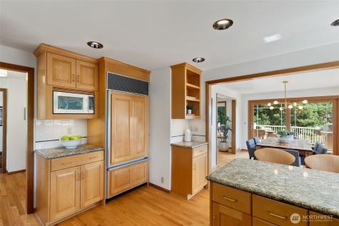16526 37th Avenue NE Lake Forest Park WA 98155