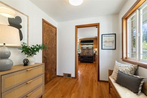 16526 37th Avenue NE Lake Forest Park WA 98155
