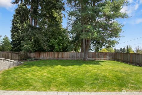 16526 37th Avenue NE Lake Forest Park WA 98155