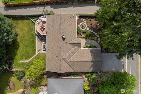 16526 37th Avenue NE Lake Forest Park WA 98155