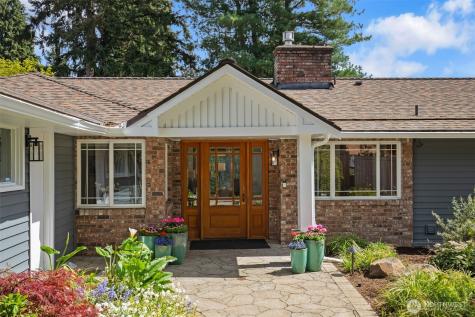 16526 37th Avenue NE Lake Forest Park WA 98155