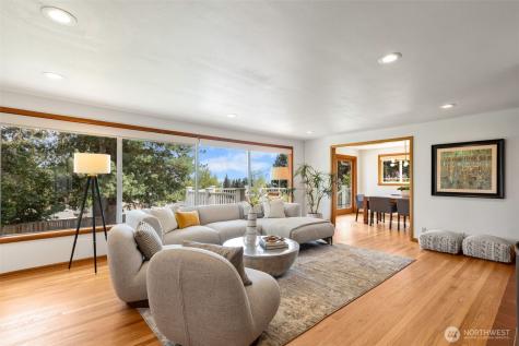 16526 37th Avenue NE Lake Forest Park WA 98155