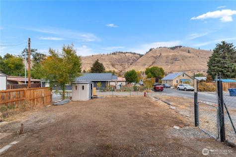 300 River Street Cashmere WA 98815