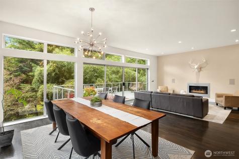 1534 Hillside Drive SE Issaquah WA 98027