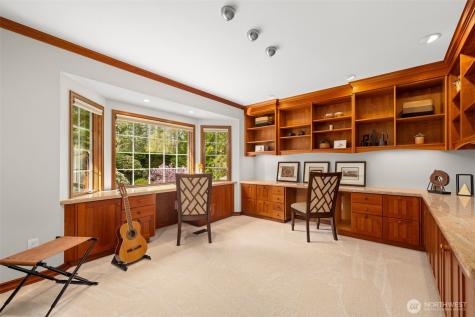21520 SE 13th Place Sammamish WA 98075