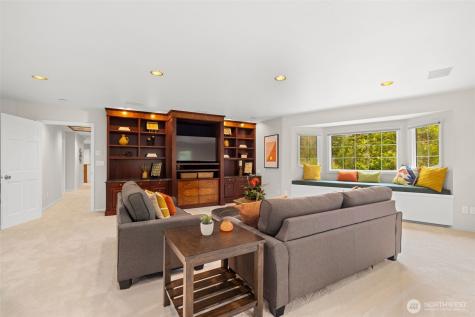 21520 SE 13th Place Sammamish WA 98075
