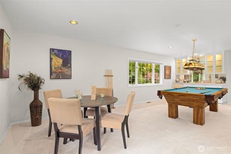 21520 SE 13th Place Sammamish WA 98075