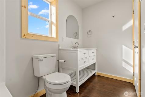 428 Castle Avenue Winthrop WA 98862