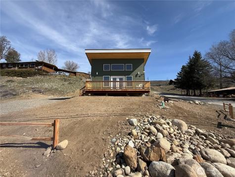 428 Castle Avenue Winthrop WA 98862