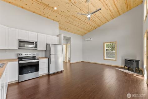 428 Castle Avenue Winthrop WA 98862