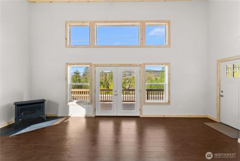 428 Castle Avenue Winthrop WA 98862