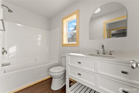428 Castle Avenue Winthrop WA 98862