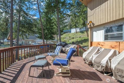 12220 S Lakeshore Road Chelan WA 98816