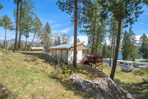 12220 S Lakeshore Road Chelan WA 98816