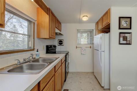 12220 S Lakeshore Road Chelan WA 98816