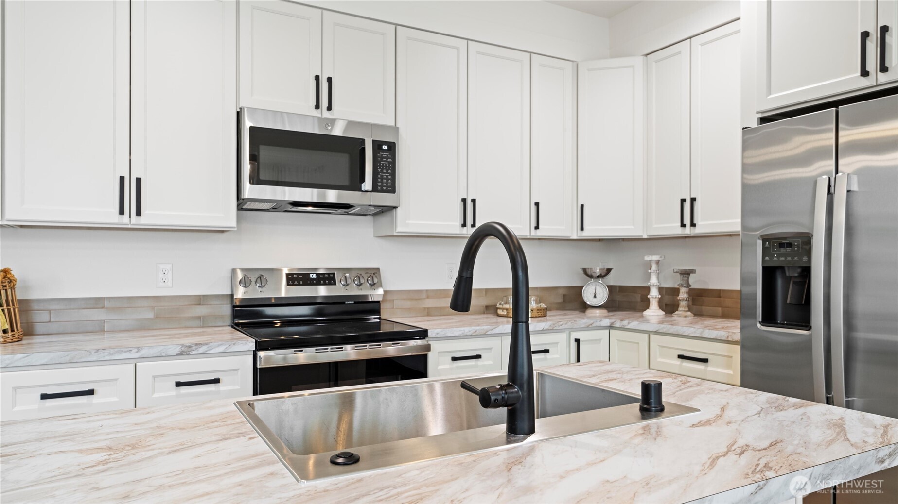 3541 W 6th Place Kennewick WA 99336