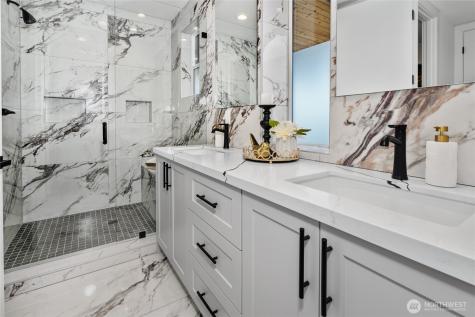 11855 89th Place NE Kirkland WA 98034