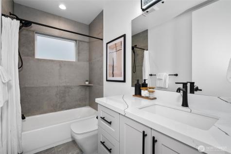 11855 89th Place NE Kirkland WA 98034