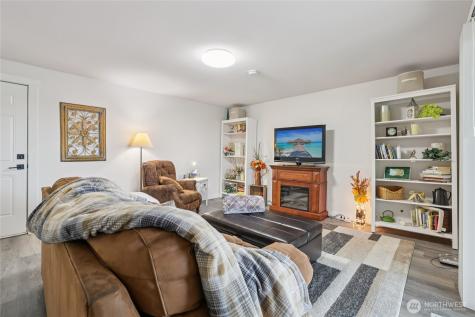 46914 286th Avenue SE Enumclaw WA 98022