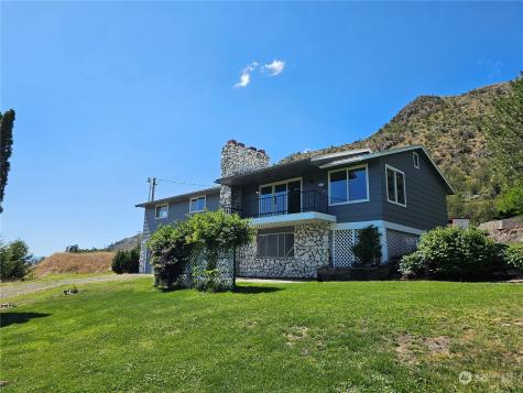 1755 Highway 7 Oroville WA 98844