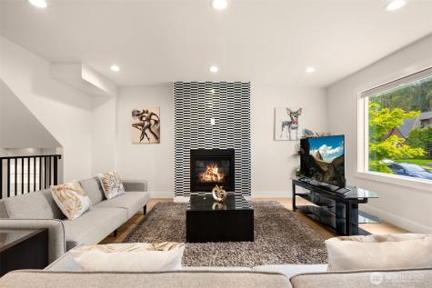 4326 NE 44th Street Seattle WA 98105