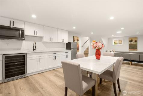 4326 NE 44th Street Seattle WA 98105