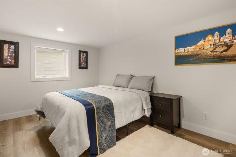 4326 NE 44th Street Seattle WA 98105
