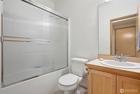 261 Bremerton Avenue NE Renton WA 98059