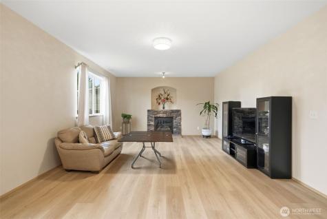 261 Bremerton Avenue NE Renton WA 98059