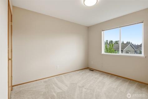 261 Bremerton Avenue NE Renton WA 98059