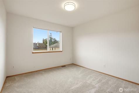 261 Bremerton Avenue NE Renton WA 98059