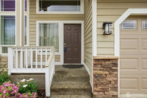 261 Bremerton Avenue NE Renton WA 98059