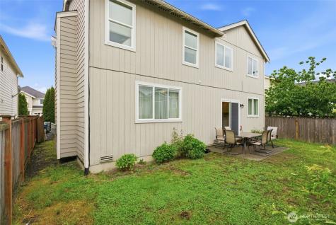 261 Bremerton Avenue NE Renton WA 98059