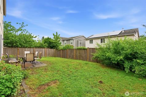 261 Bremerton Avenue NE Renton WA 98059
