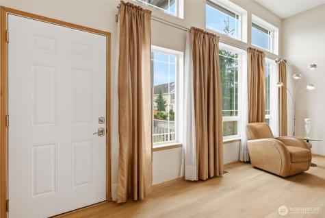 261 Bremerton Avenue NE Renton WA 98059