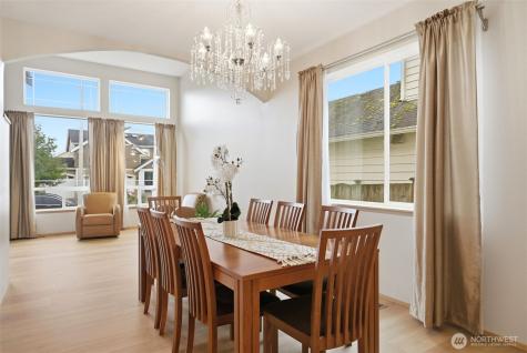 261 Bremerton Avenue NE Renton WA 98059