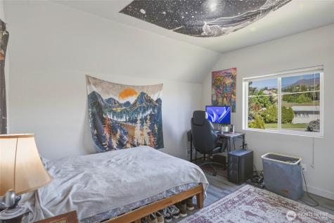 25 Sun Valley Drive Wenatchee WA 98801
