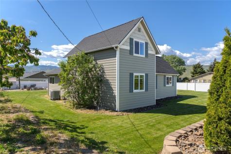 25 Sun Valley Drive Wenatchee WA 98801