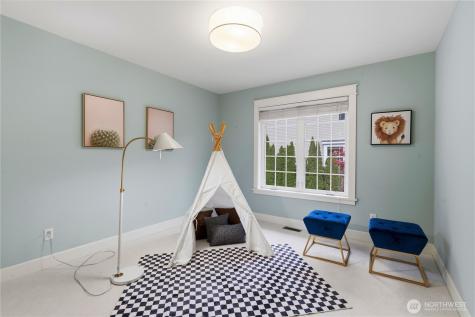 372 Wilderness Peak Drive NW Issaquah WA 98027