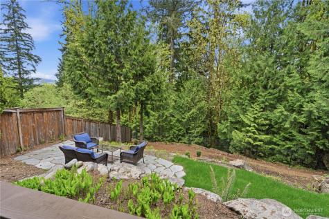 372 Wilderness Peak Drive NW Issaquah WA 98027