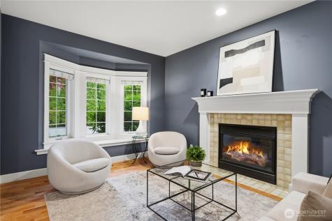 372 Wilderness Peak Drive NW Issaquah WA 98027
